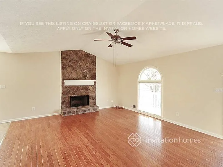 95 Sweetwater Ln — Photo 2