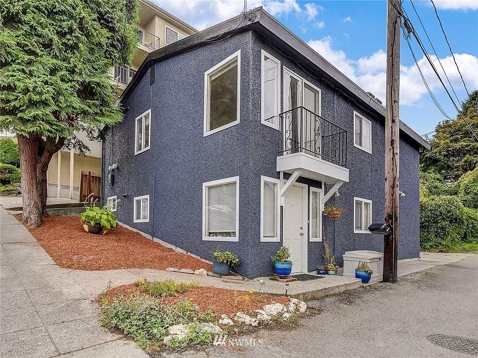 1st image of 3011 Warren Ave N Unit A