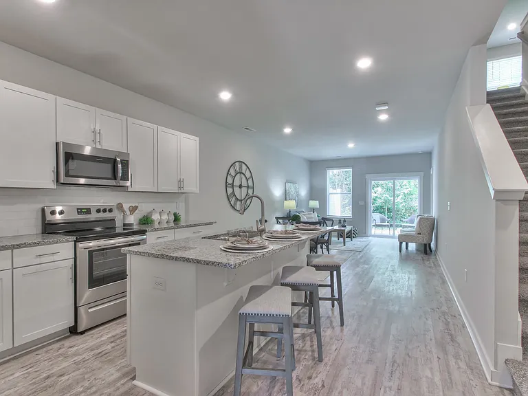 4218 Aragorn Way — Photo 3