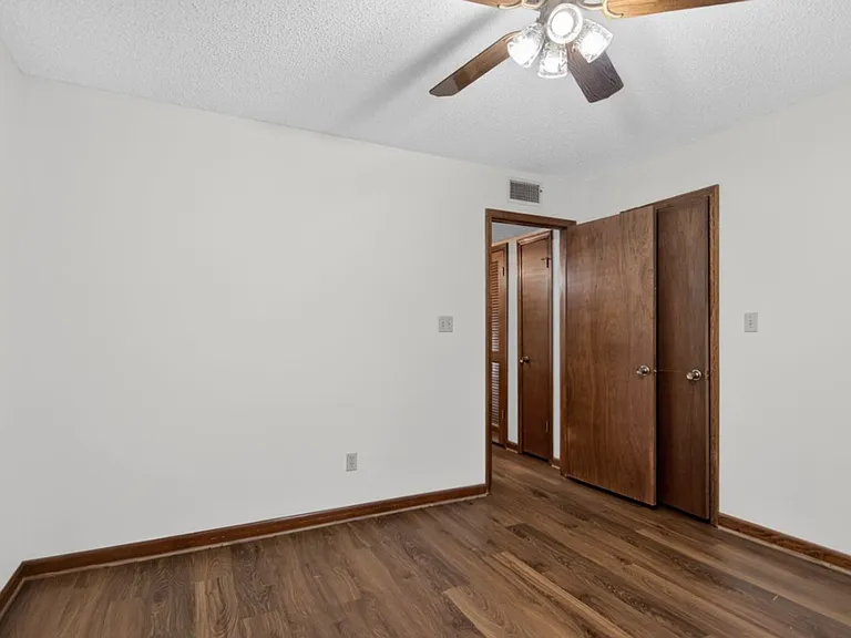 207 Turner Ave — Photo 32