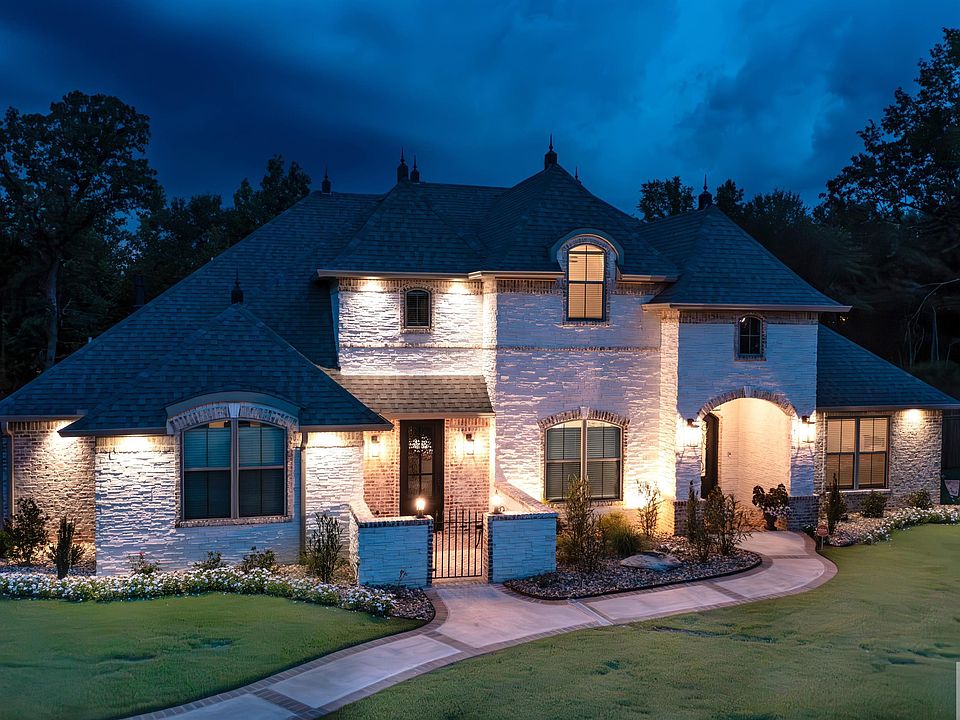 1st image of 8206 Evan Cir