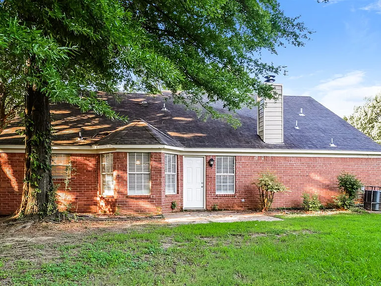 6926 Ginwood Cv — Photo 16