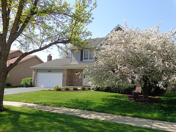 3rd image of 1308 Cortland Dr