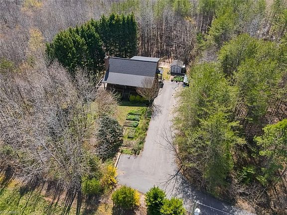 3rd image of 2455 Beroth Rd