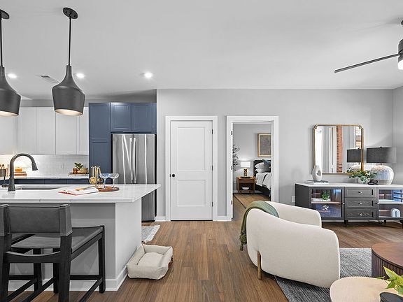 The Rowe at Commonwealth apartments community photo