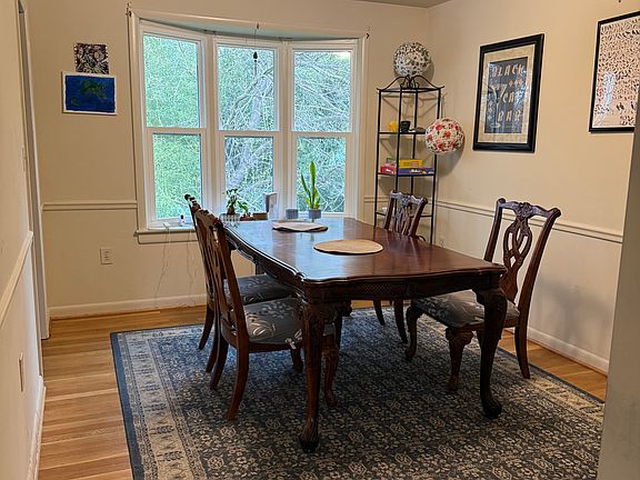 5th image of 3607 Marlbrough Way #2