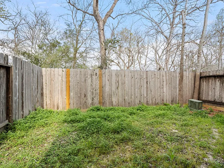 16546 Pentonshire Ln — Photo 23