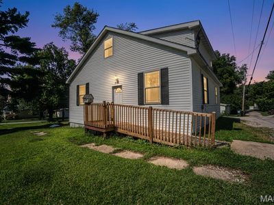 251 7th St, Carlyle, IL, 62231