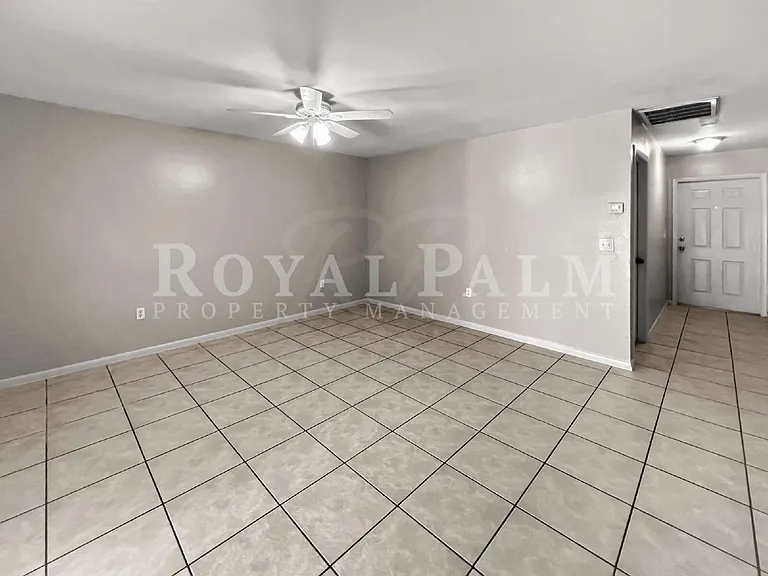 2704 Owen Ave — Photo 9