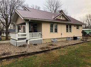 806 Ely St, Perry, MO 63462