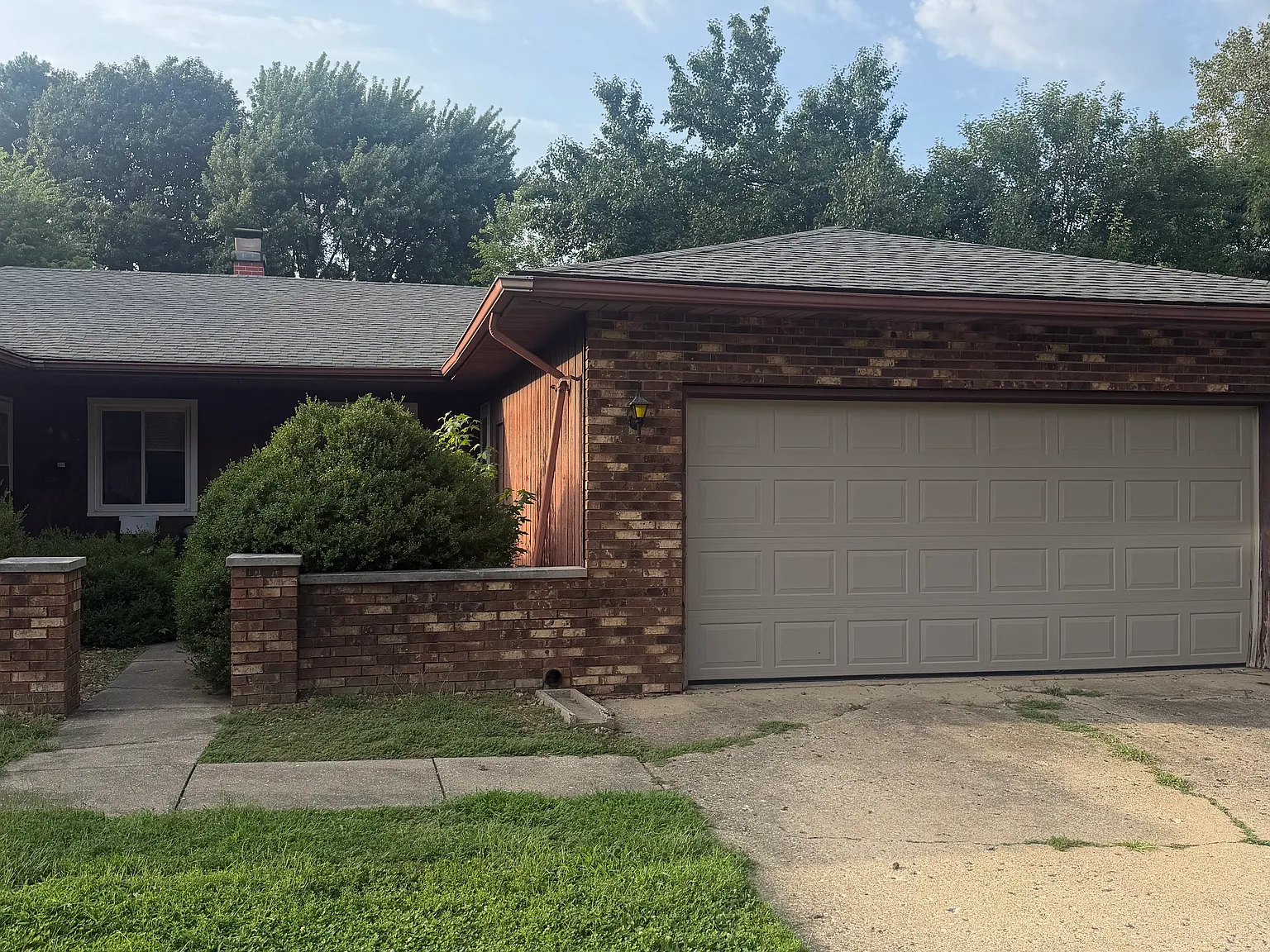 Austin Dr, Springfield — Photo 1