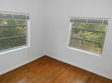 5th image of 709 Woodward St