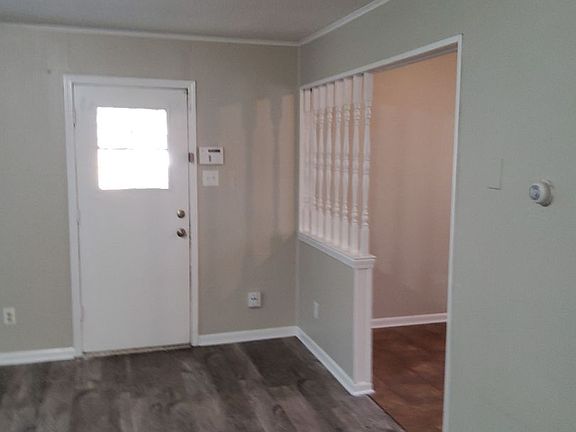 5th image of 3145 Briarwood Dr