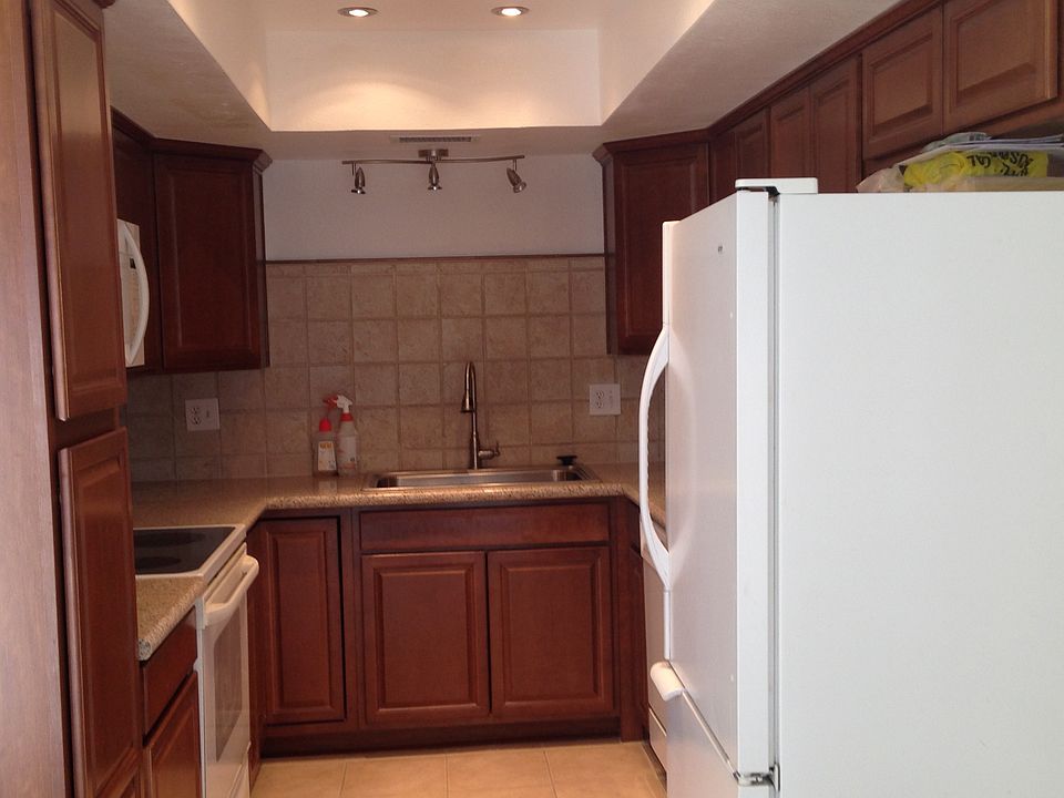 Kitchen/new cabinets