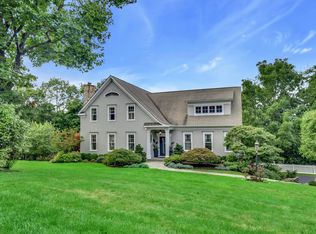 43 Norfield Woods Rd, Weston, CT 06883