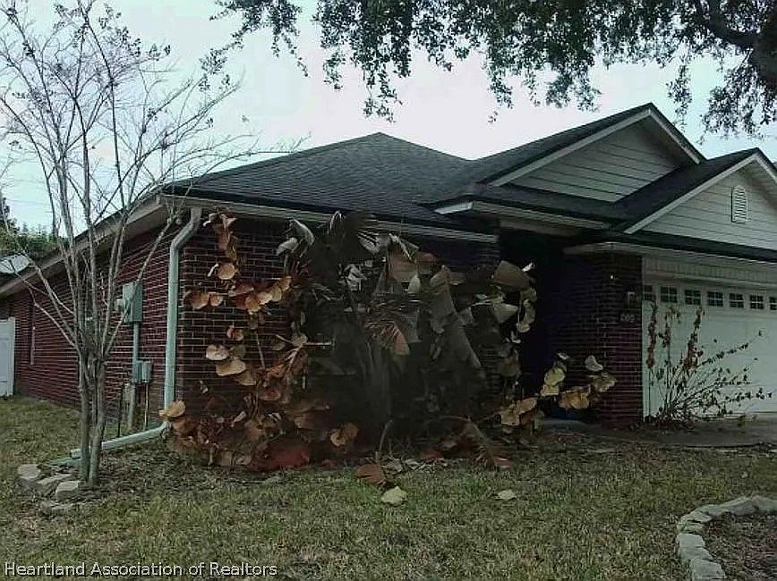 2nd image of 224 Pine Arbor Cir