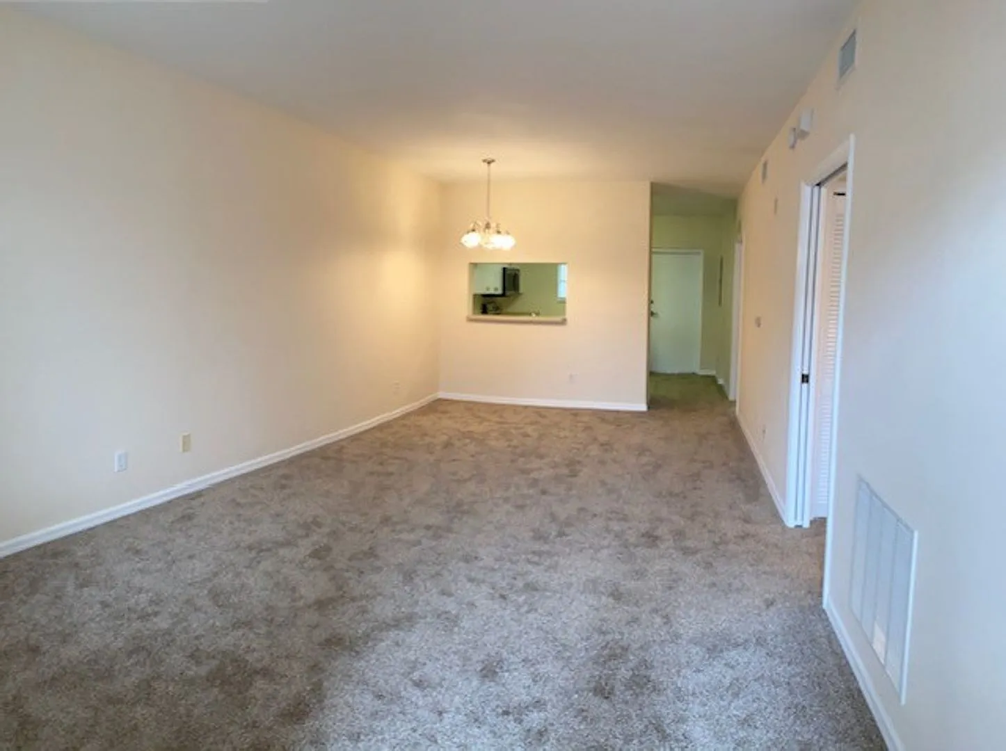 Ground Floor 2/2 Condo off Six Mile Cypress — Photo 3
