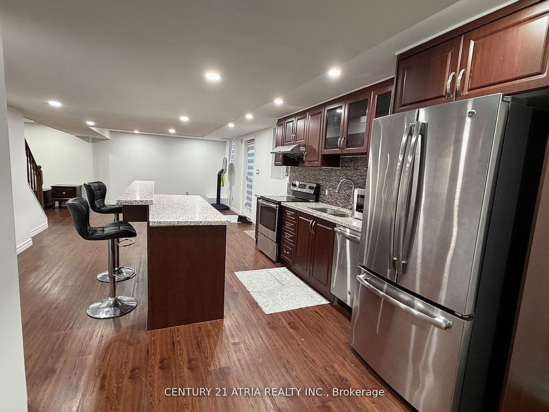 Ajax Apartment for rent - 3 Bedrooms — photo 3