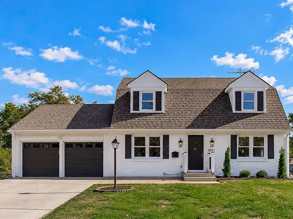 9931 Woodson Dr, Overland Park, KS 66207