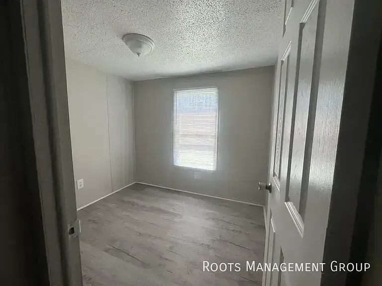 5098 Thompson Dr #99 — Photo 3