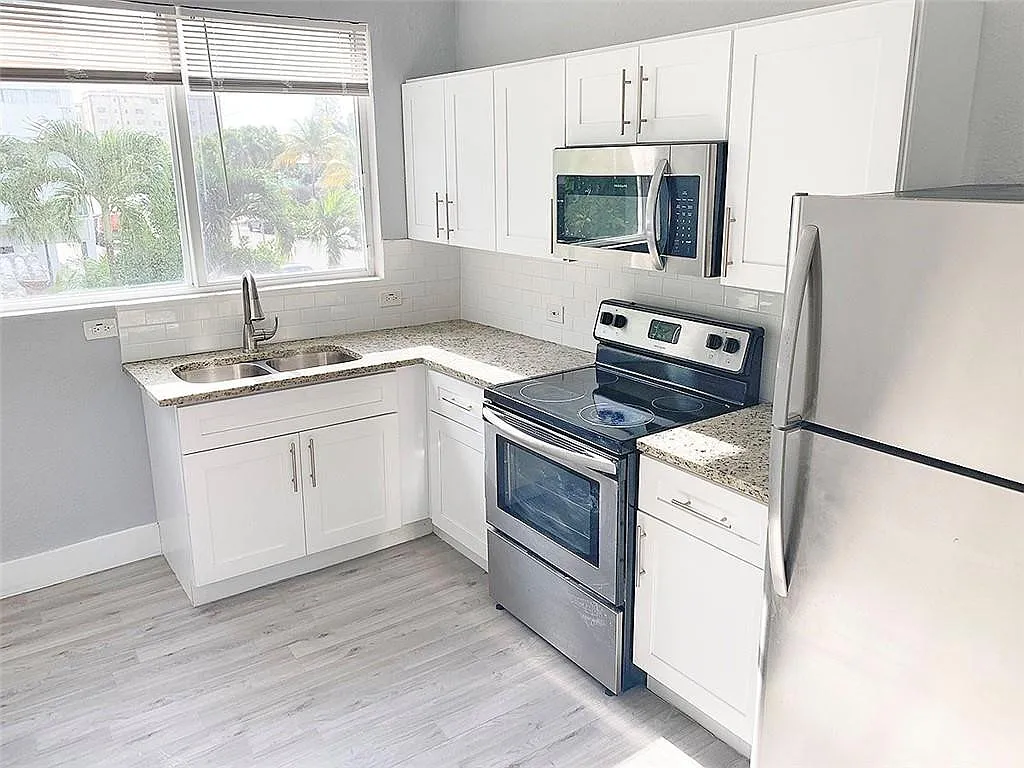 1 bed, 1.0 bath, 6133 sqft, $1,749 — Photo 2