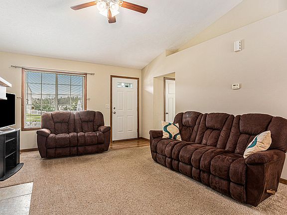 5th image of 4922 Winston Hill Dr NE
