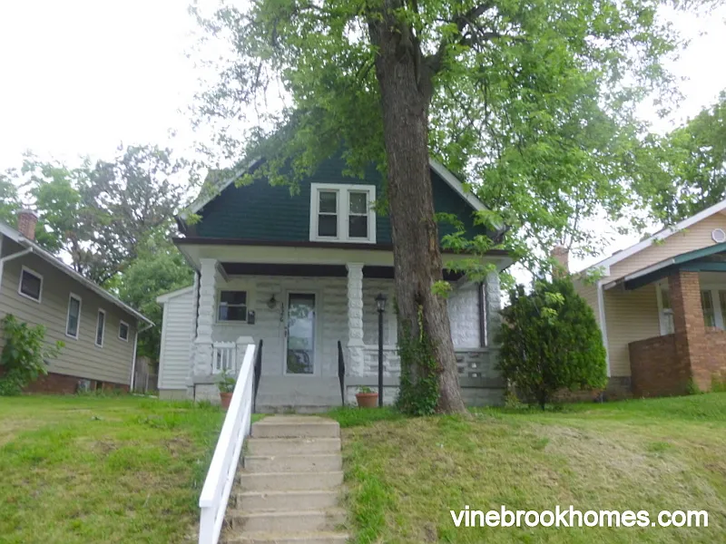 126 S Spencer Ave photo 1