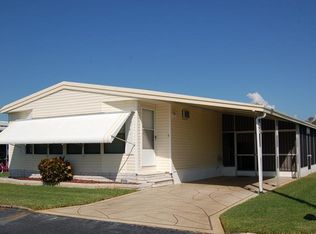 2032 Manoa Dr, Holiday, FL 34691