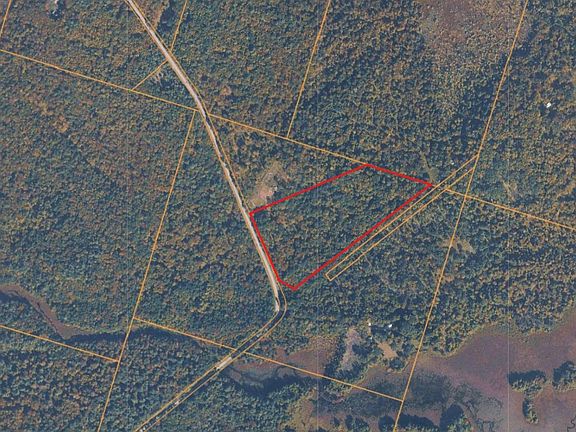 4th image of 8444 Whiskey Island Rd