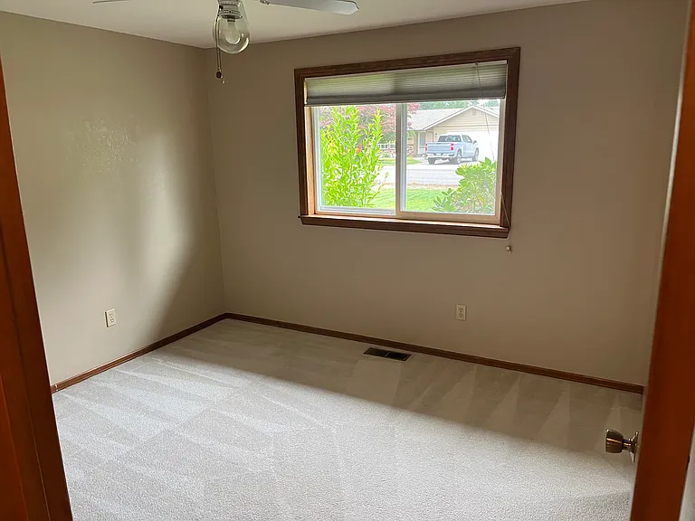 6824 Bel Mor Ct SW — Photo 9
