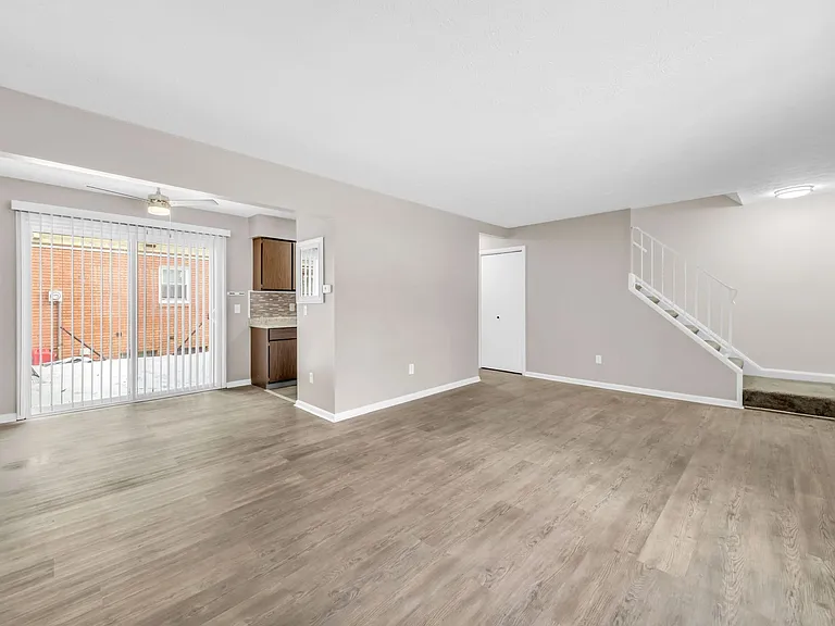 298 Mentor Ave — Photo 6