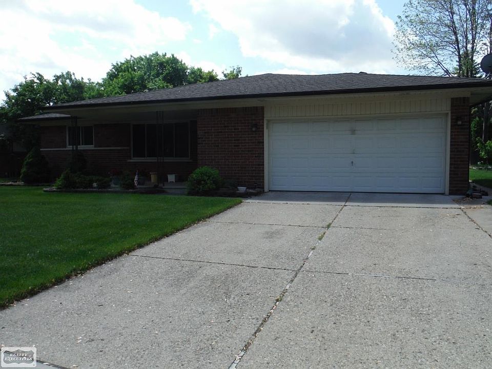1st image of 16364 Monticello Dr