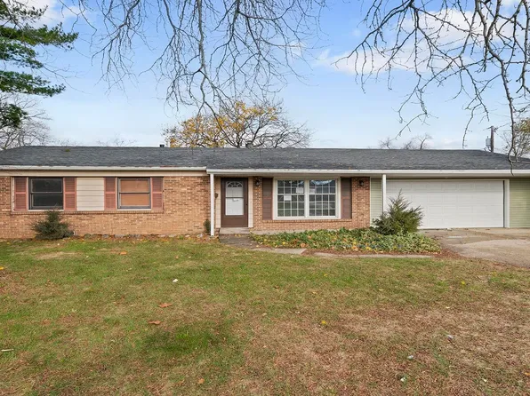 1002 Clifford Ave, Loves Park, IL 61111