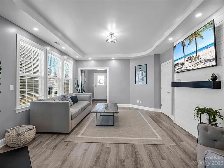 5 Maxim Ct — Photo 8