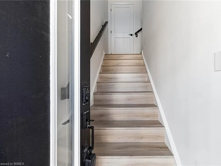 55 Tom Brown Dr #14 — Photo 4