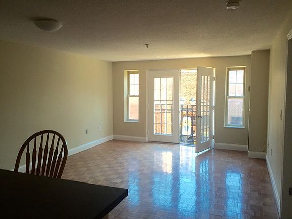 3rd image of 11 Church St Unit 218