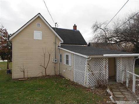 2nd image of 211 Brook St