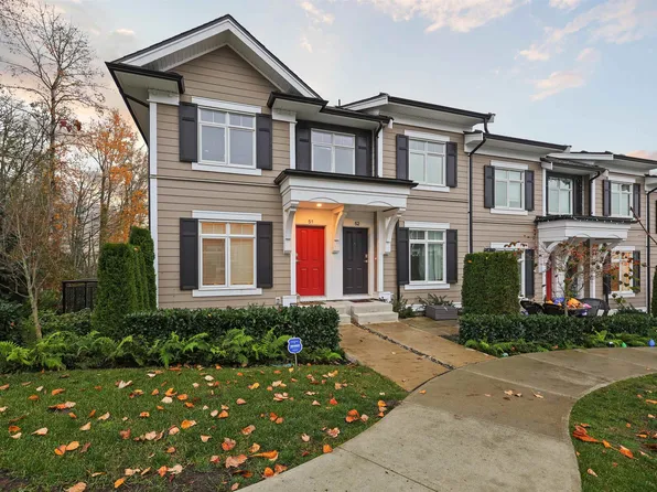 2070 Oak Meadows Dr #51, Surrey, BC V3Z 1J1