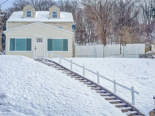 863 Highland St, Follansbee, WV 26037