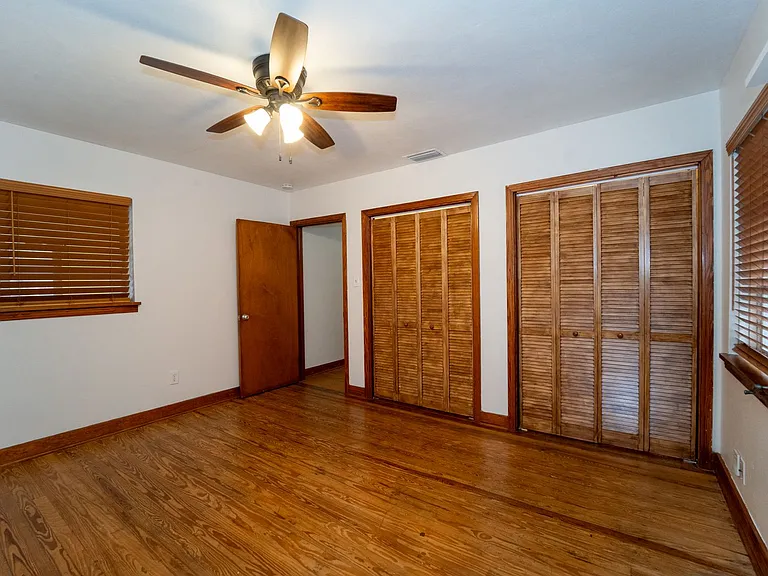 64 Fullerwood Dr — Photo 10