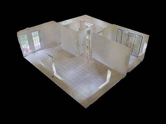 3rd image of 617 Ashley Cir
