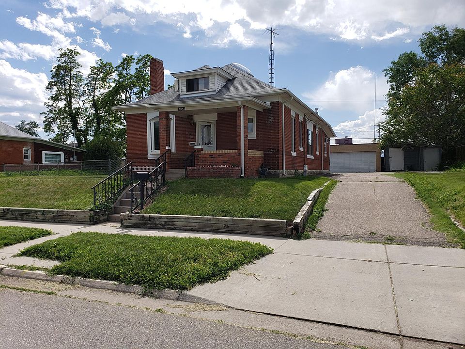 1st image of 2651 S Cherokee St