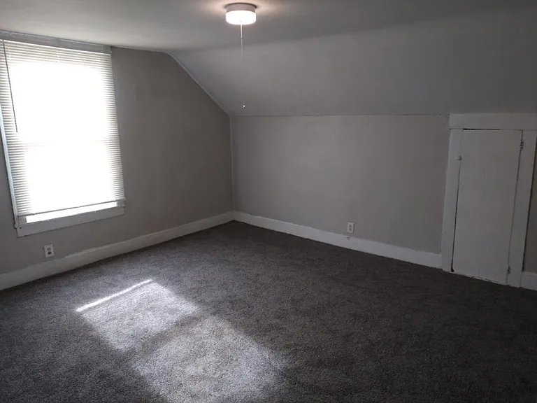 631 Rawlings St — Photo 7