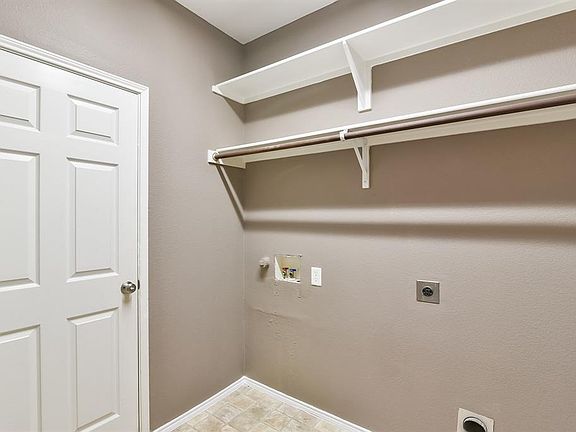 5th image of 1408 Ravenwood Dr