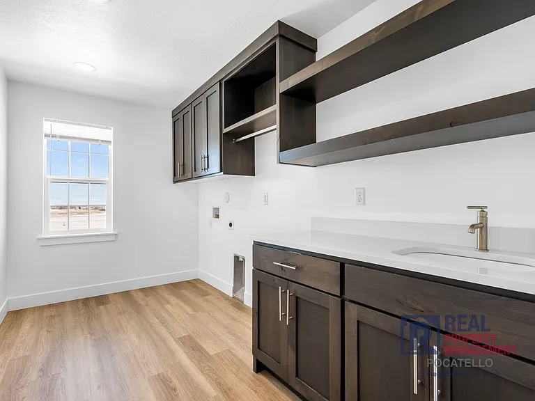 6134 Reflection Ridge Dr — Photo 17