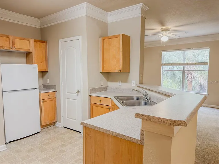 8818 Villa View Cir #204 — Photo 8