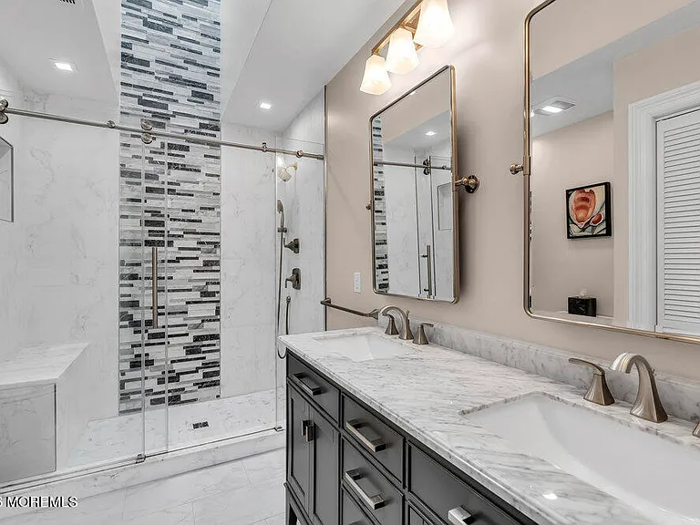55 Sunset Ave — Photo 13