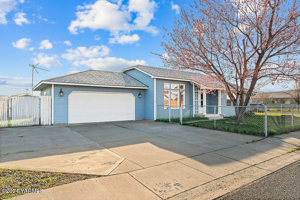 1307 Spokane St photo 1