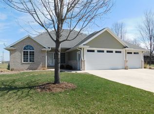 2179 River Trail Ct, De Pere, WI 54115