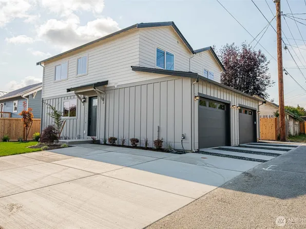 1702 Rainier Avenue #B, Everett, WA 98201